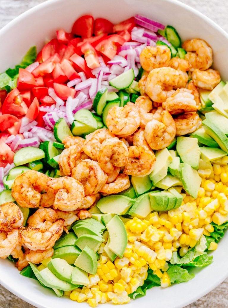 Muốn làm món salad tôm hấp dẫn cần chuẩn bị đầy đủ nguyên liệu. Ảnh nguồn: Cleanfoodcrush.