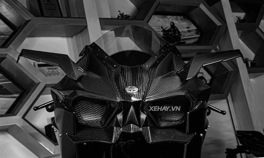 Kawasaki Ninja H2 R giá gần 2 tỷ đồng về Việt Nam: Phiên bản đường đua không kính hậu và đèn pha