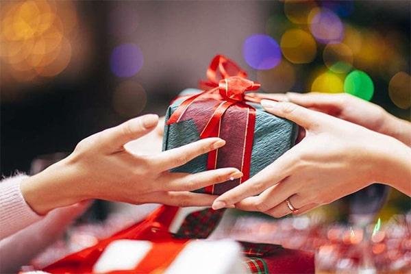 Tặng quà sinh nhật cho chị gái như thế nào?