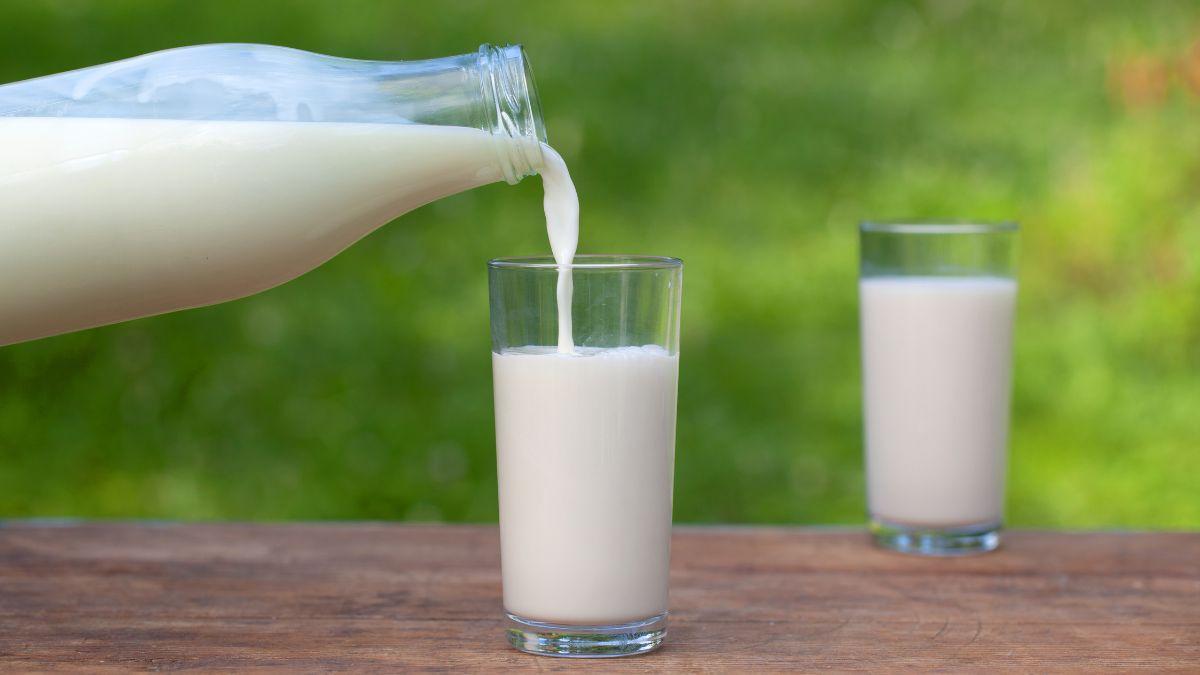 Công dụng khi rửa mặt bằng sữa tươi không đường