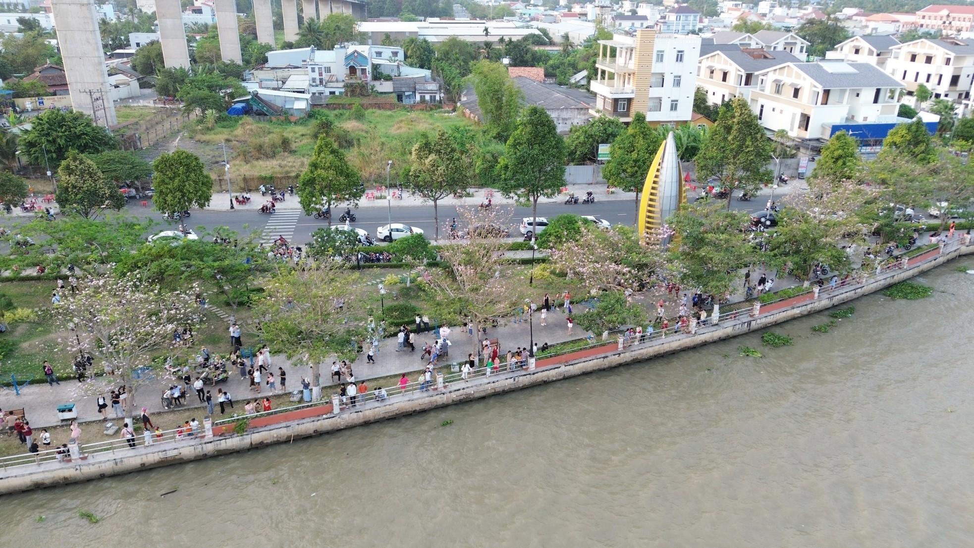Nhịp sống phương Nam