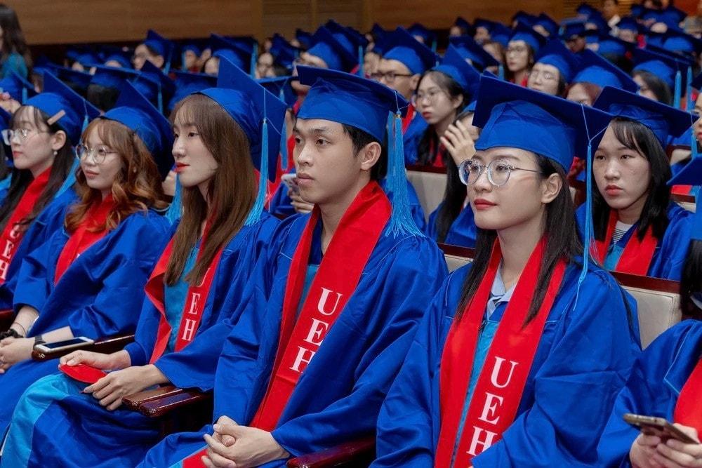 Mức lương nhiều trường đại học trả cho tiến sĩ cao bao nhiêu?